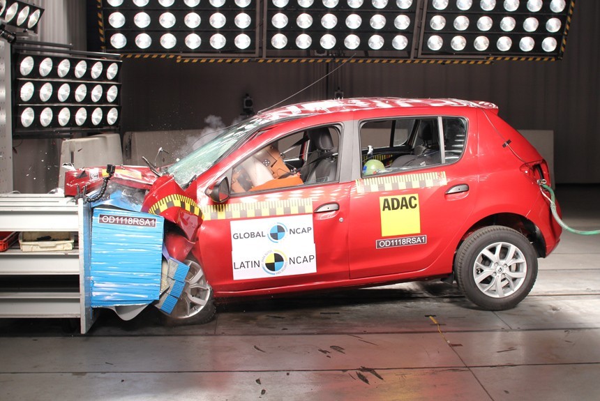 Renault Sandero провалил краш-тесты Latin NCAP