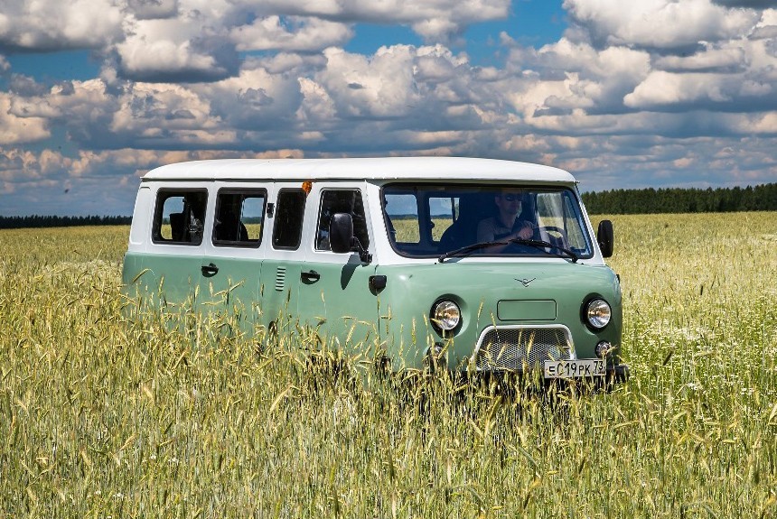 УАЗ начал производство юбилейной версии «буханки»