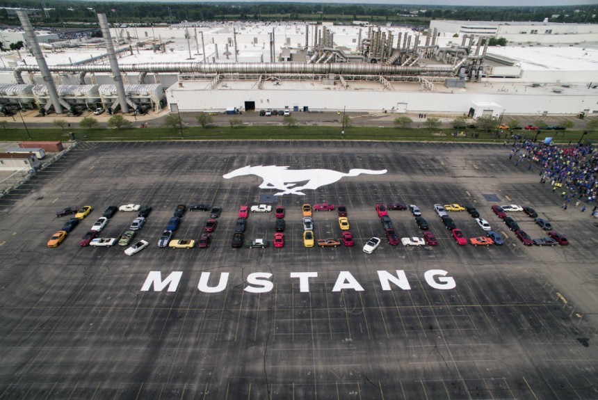 Дайджест дня: Ford Mustang № 10 000 000, серийный кэмпер Volkswagen Grand California и другие события автоиндустрии