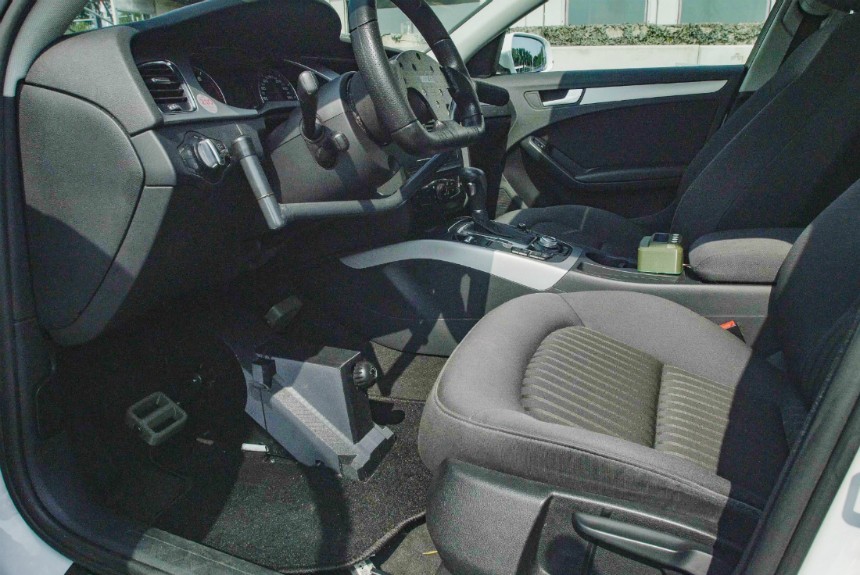 Дайджест дня: педальный Audi A4, Kodiaq RS изнутри и другие события автоиндустрии 