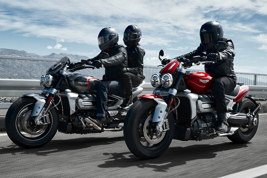 Мотоцикл Triumph Rocket 3 нового поколения: мотор 2.5 и две версии