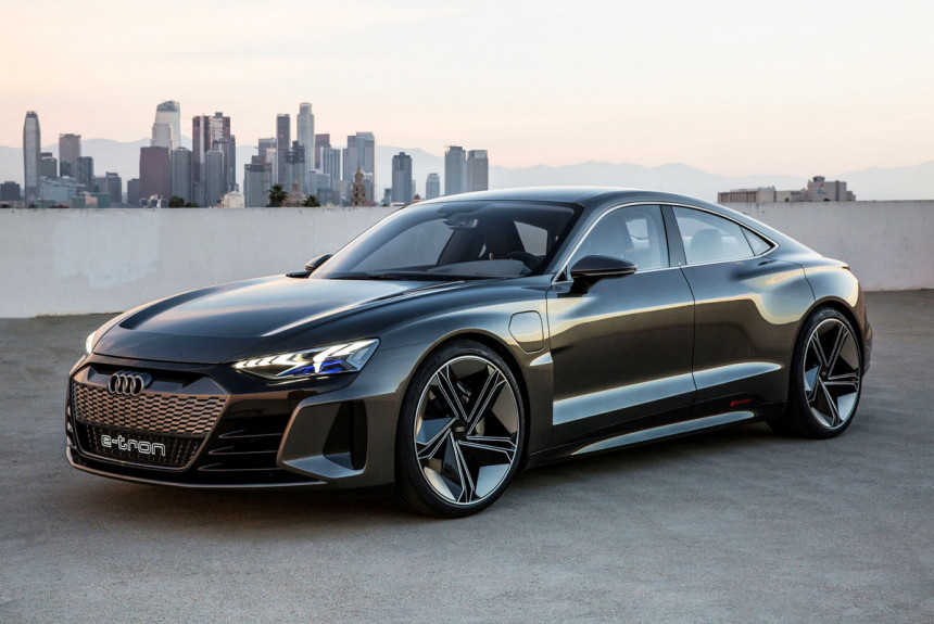 Электромобили Audi будут выпускать на четырех платформах