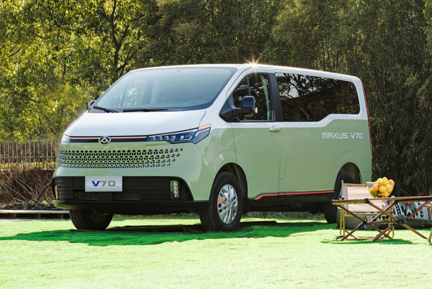Микроавтобус Maxus V70 стал родоначальником нового семейства