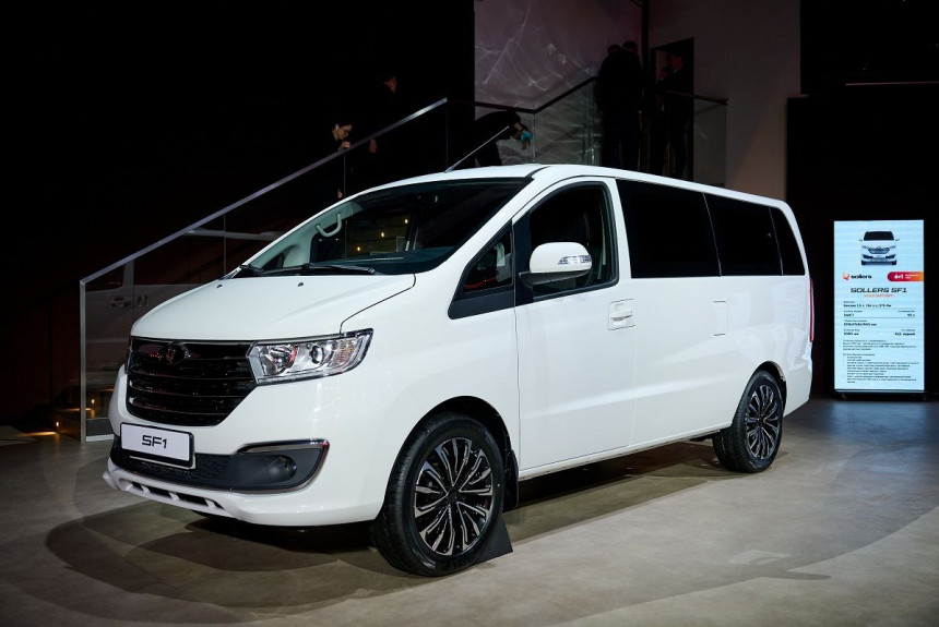 Представлен микроавтобус Sollers SF1
