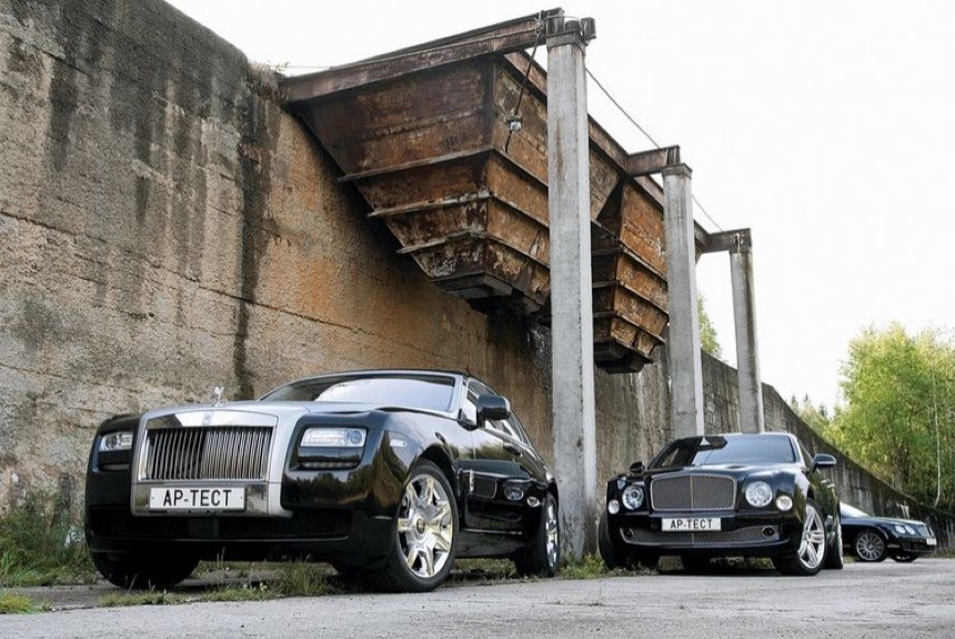 Фантом роскоши: Bentley Mulsanne, Bentley Continental Flying Spur Speed или Rolls-Royce Ghost?