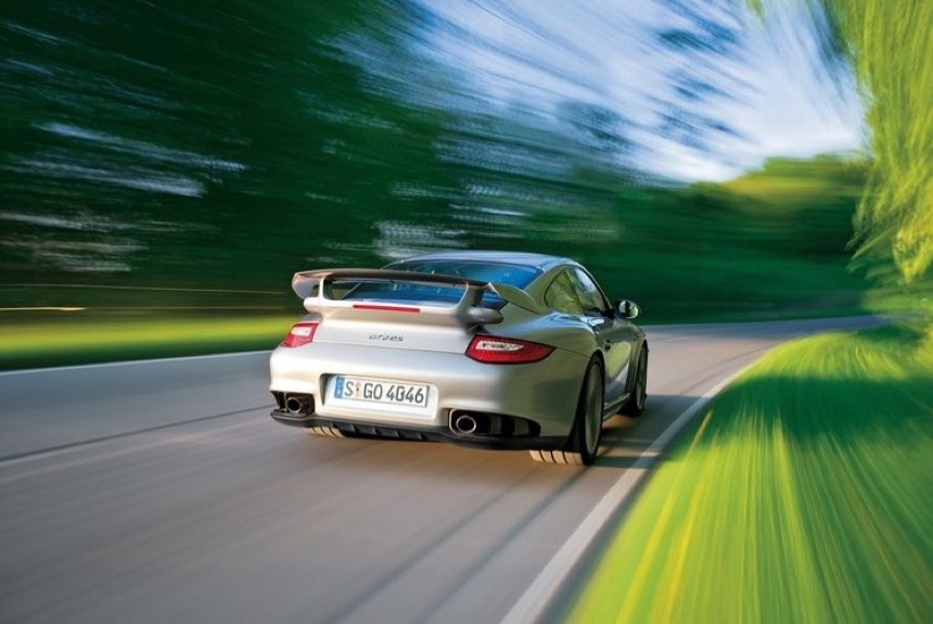 Идеальный газ: Леонид Голованов о ярости суперкара Porsche 911 GT2 RS