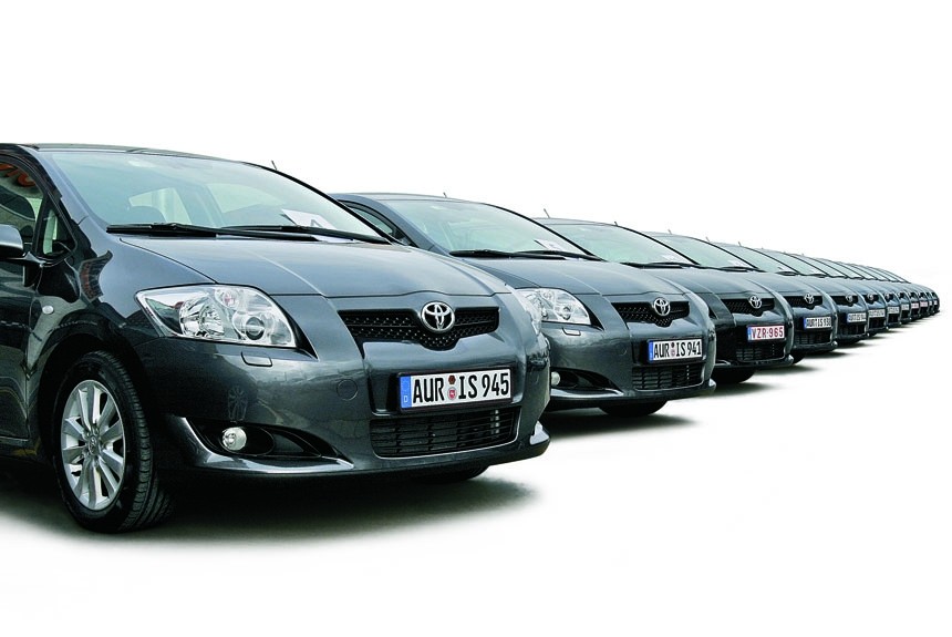 Toyota Corolla и Toyota Auris: Юрий Ветров о разнице между автомобилями в движении