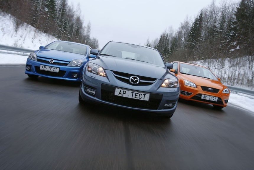По снегу на «горячей» Мазде 3 MPS и «хот-хэтчах» Opel Astra OPC и Ford Focus ST