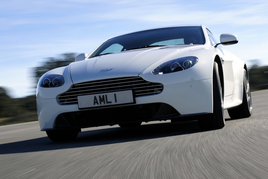 Aston Martin останется верен механическим коробкам передач
