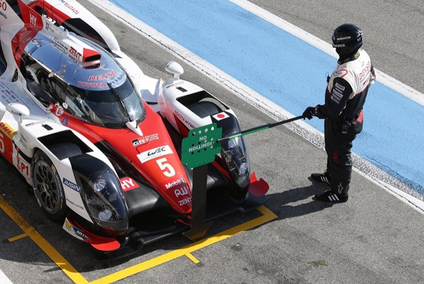 В погоне за Porsche в Ле-Мане команда Toyota перешла на турбомотор и «батарейки»