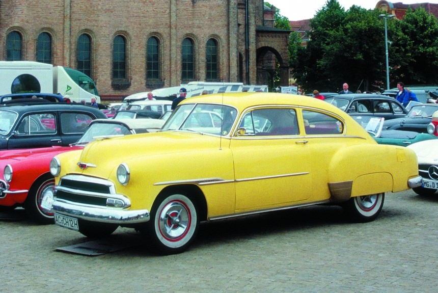 Быстрая Спинка: Chevrolet Fleetline De Luxe Model 2152 Style 1007 1951 года выпуска