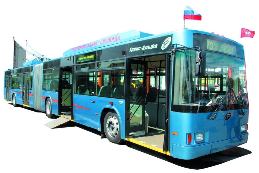 В Москве проходит опытную эксплуатацию первый низкополь­ный троллейбус-«гармошка» от вологодского предприятия Транс-Альфа