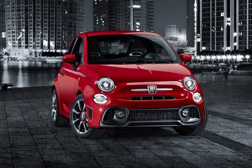 Обновленный Abarth 595 стал мощнее и обзавелся «самоблоком»