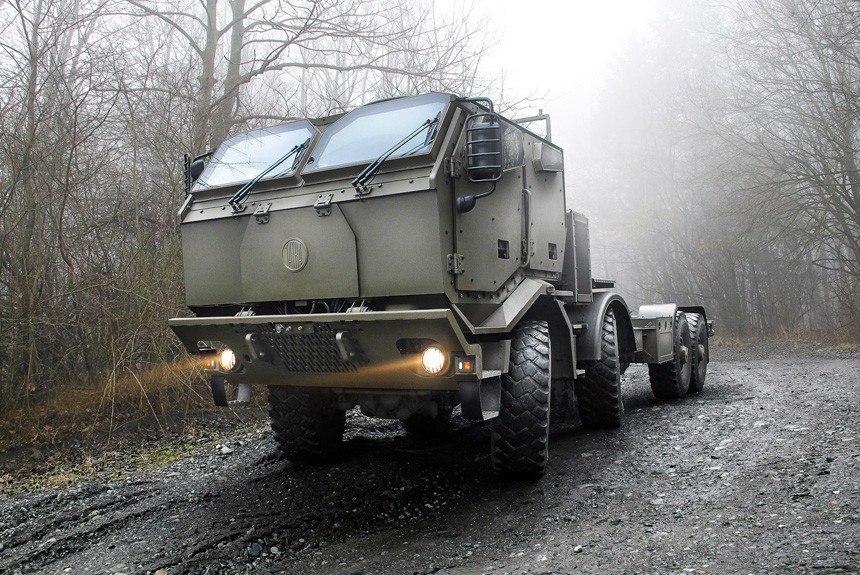 Tatra представила новые бронированные грузовики