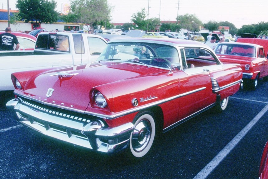 С заглавной буквы «М»: автомобили Mercury 1955 года
