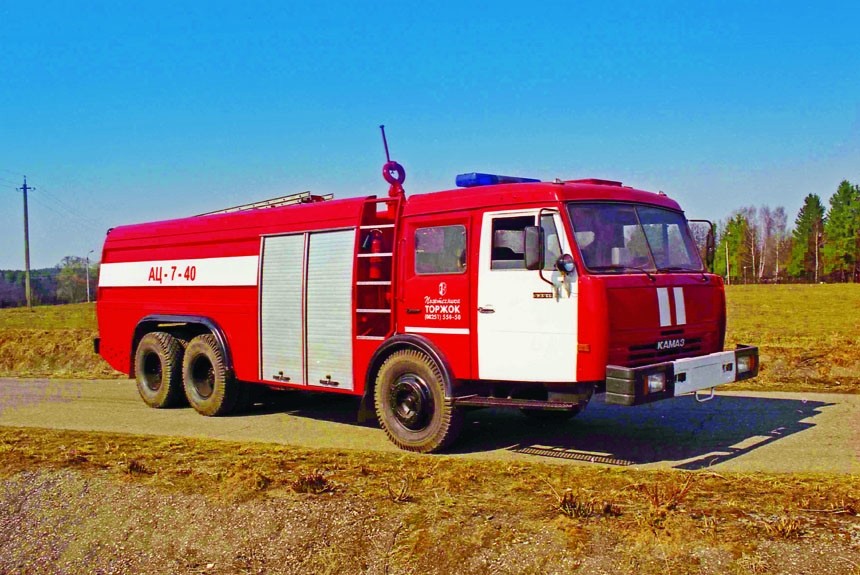 Восьмая выставка Средства спасения-2004: новинки пожарных машин
