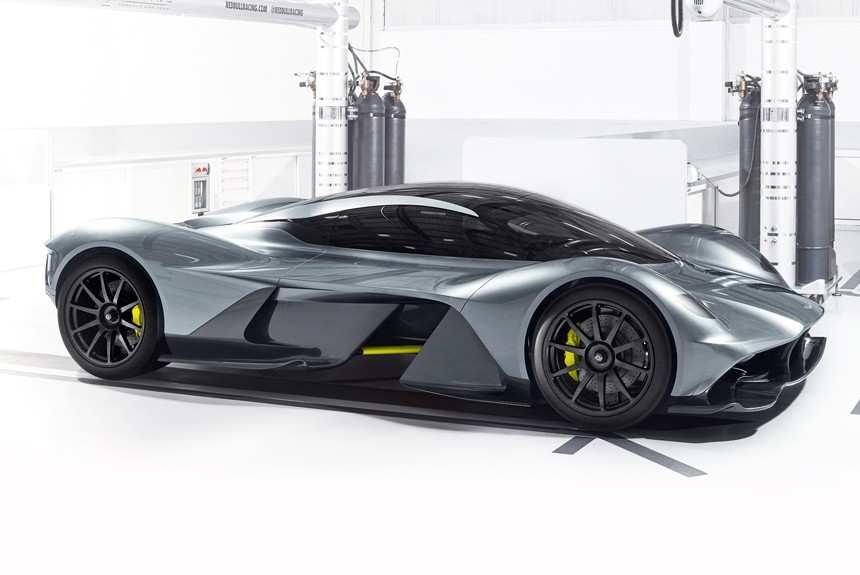 Aston Martin готовит семейство среднемоторных спорткаров