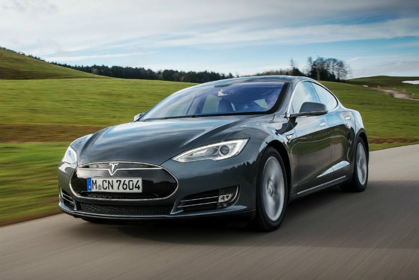 Электрокары Tesla Model S 100D и Model X 100D получили ОТТС
