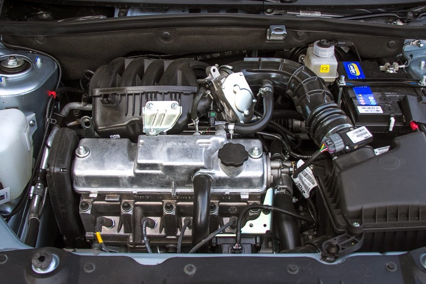 Renault Logan и Sandero примеряют двигатели от Лады