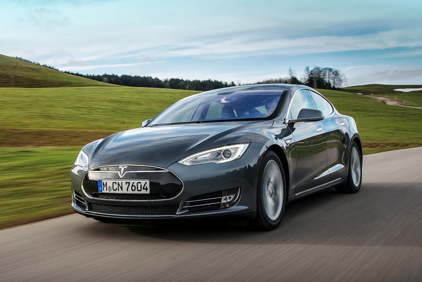Tesla получила первую прибыль за четыре года