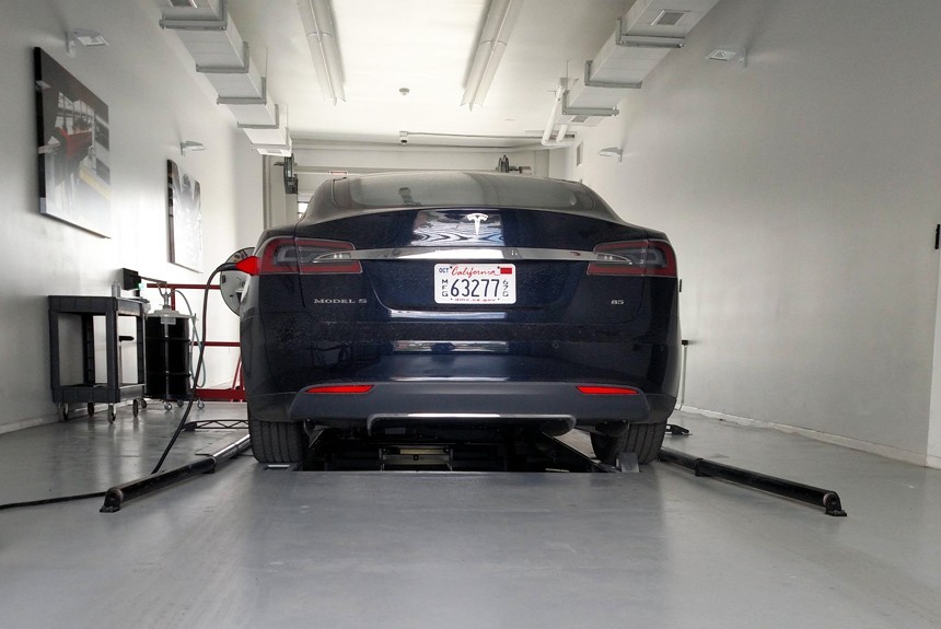 Tesla раскрыла подробности о системе экспресс-замены батарей