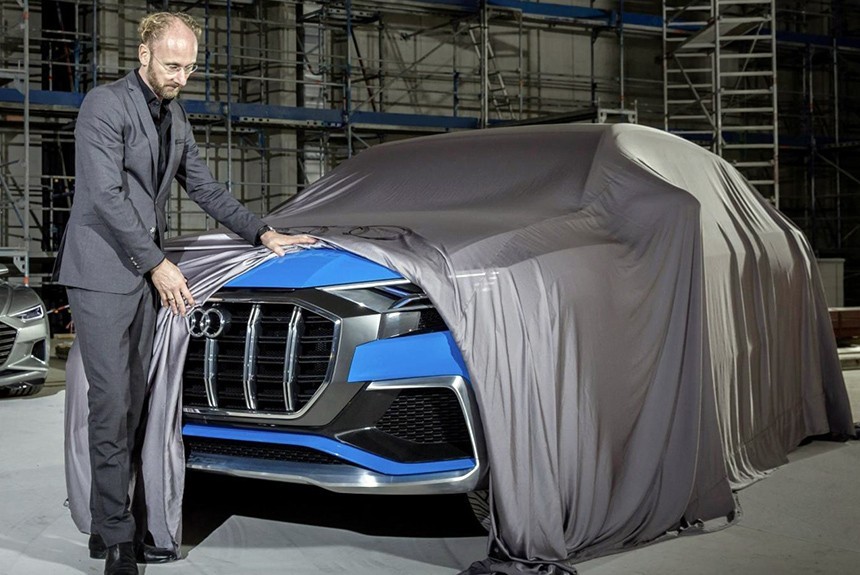 Кроссовер Audi Q8 e-tron готовится к премьере