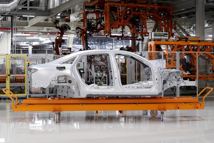 Audi A8 следующего поколения совместит алюминий с углепластиком