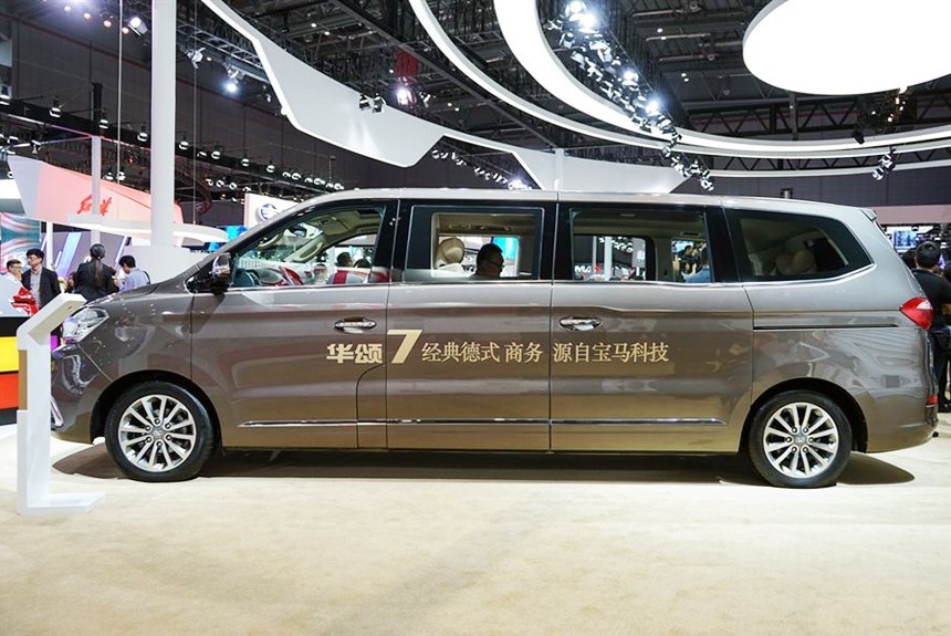 Китайский колорит: лимузин на базе минивэна с мотором BMW