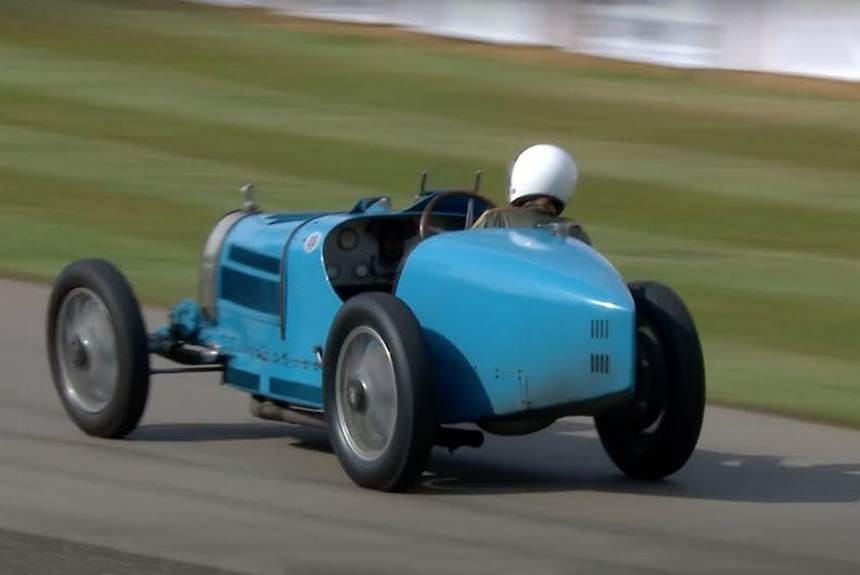 90-летний Bugatti мчит как молодой и другие гоночные видео за неделю