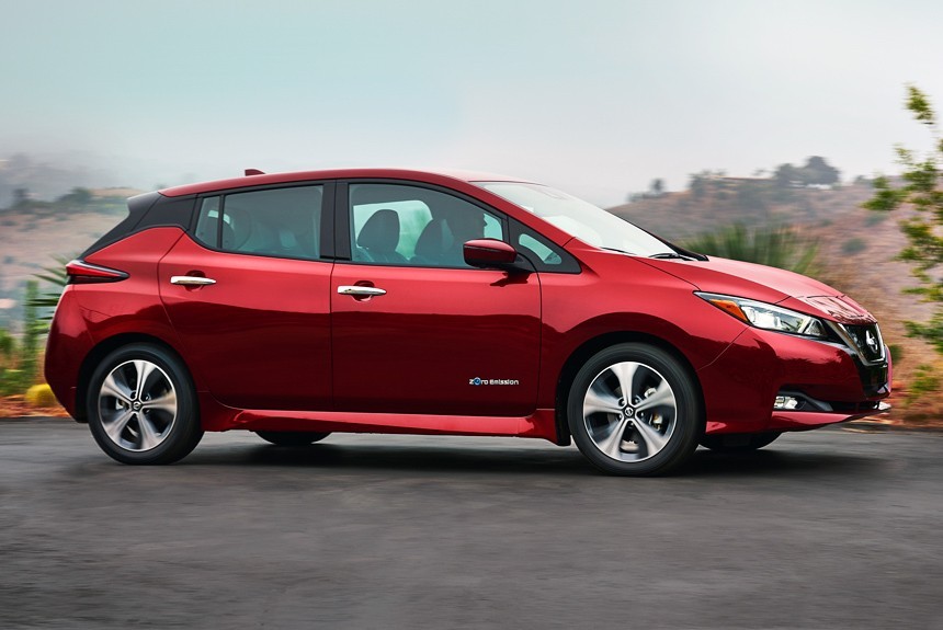 Новый Nissan Leaf стал мощнее и дальнобойнее, но до Теслы далеко