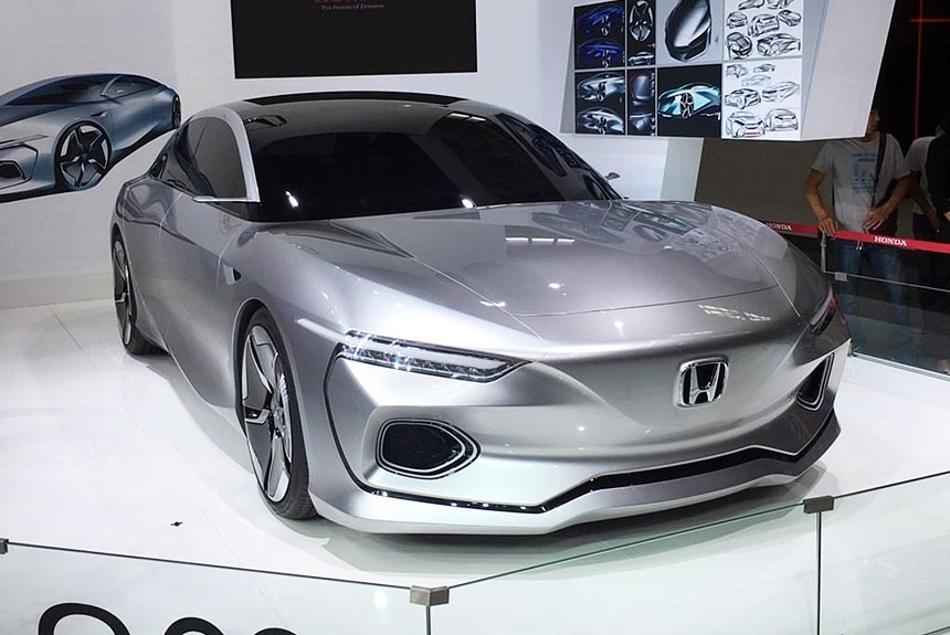 Китайские стилисты разработали седан Honda Design C 001