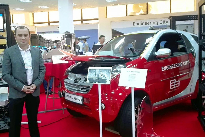 Первый армянский автономный электромобиль представлен в Ереване