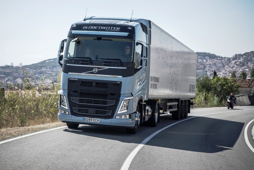 Воспламенение от сжатия: Volvo представляет новые газовые версии тягачей FM и FH