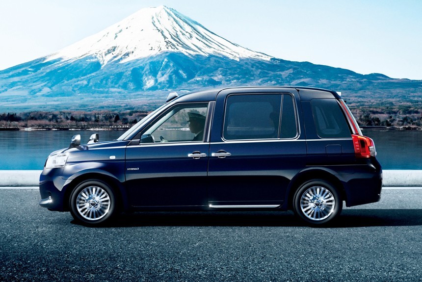 Представлен серийный кэб Toyota JPN Taxi