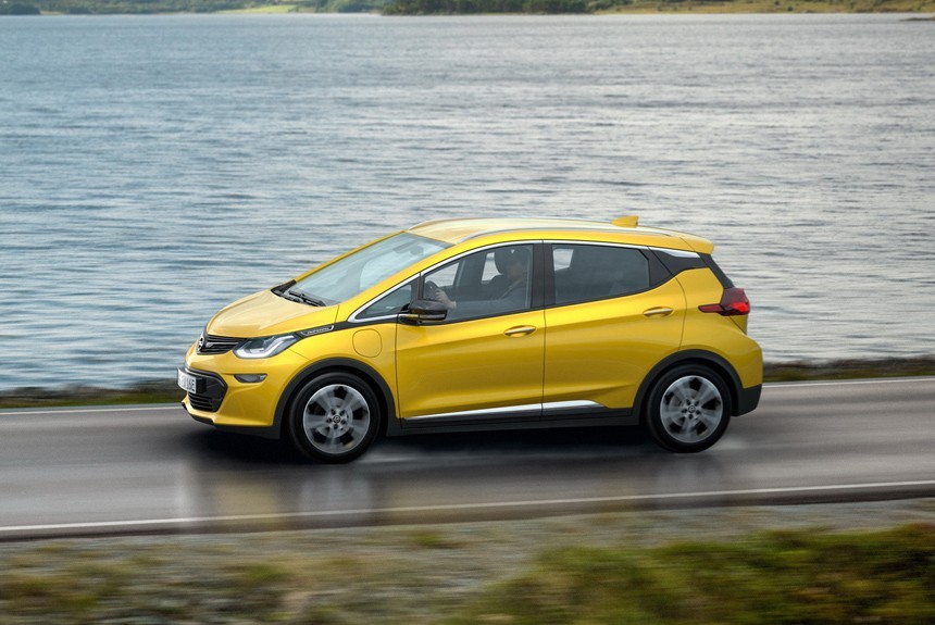 Электромобиль Opel Ampera-e сильно подорожал: немцы винят GM