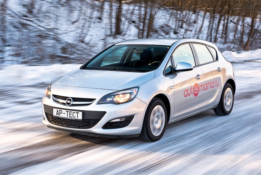 Opel Astra поколения J на вторичном рынке: покупать или нет?