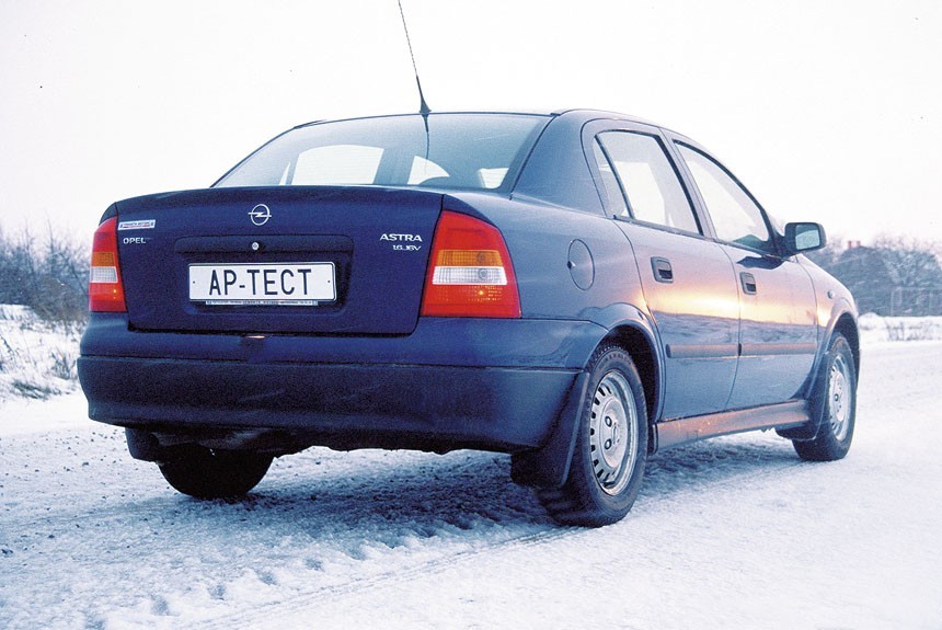 Длительный тест седана Opel Astra: первые 5000 км
