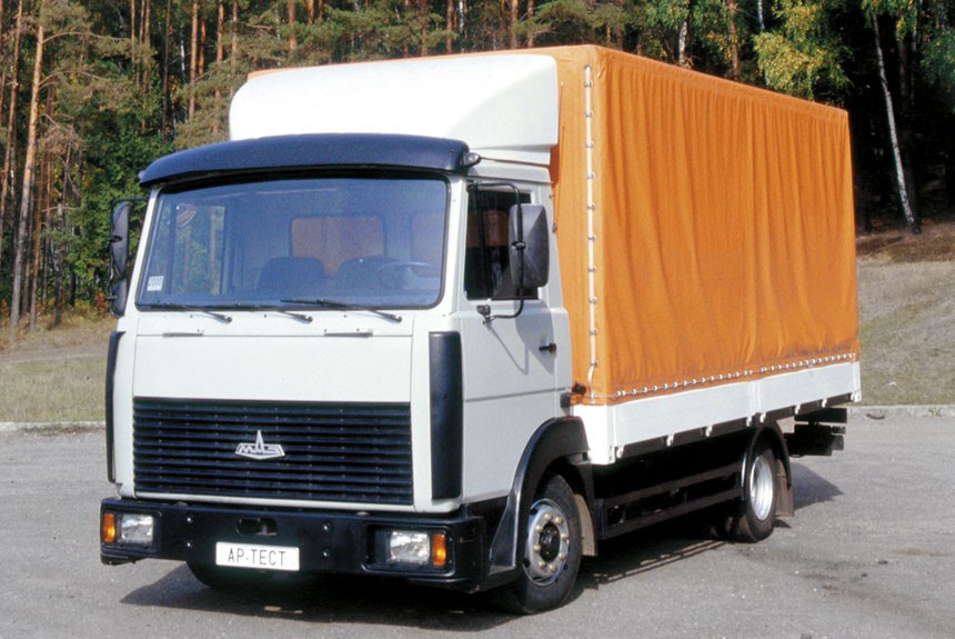Знакомимся с бортовым грузовиком МАЗ-4370