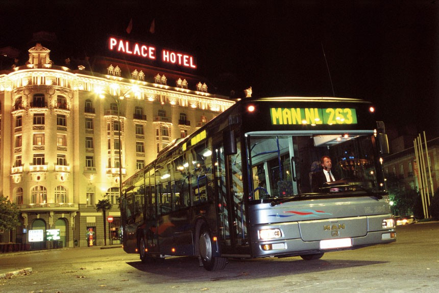 Автобус 1999 года: MAN NL263 на улицах Мадрида
