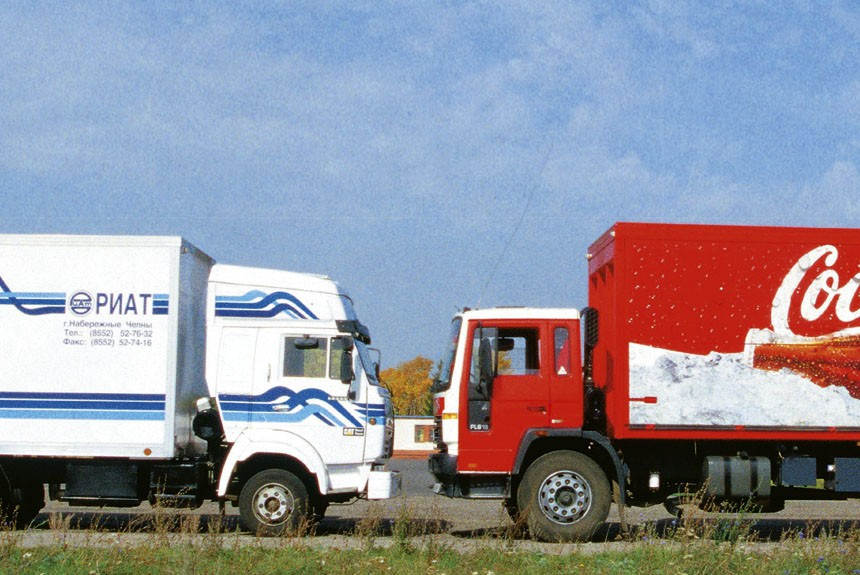 Сравниваем экспериментальный развозной грузовик РИАТ-КамАЗ с Volvo FL619