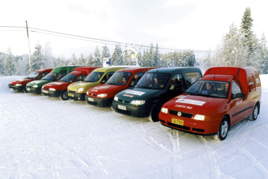 Семь фургонов-«каблучков» на Арктик-тесте 1998 года
