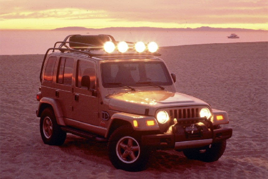 Концепт-кар Jeep Dakar: ждём пятидверный Wrangler?
