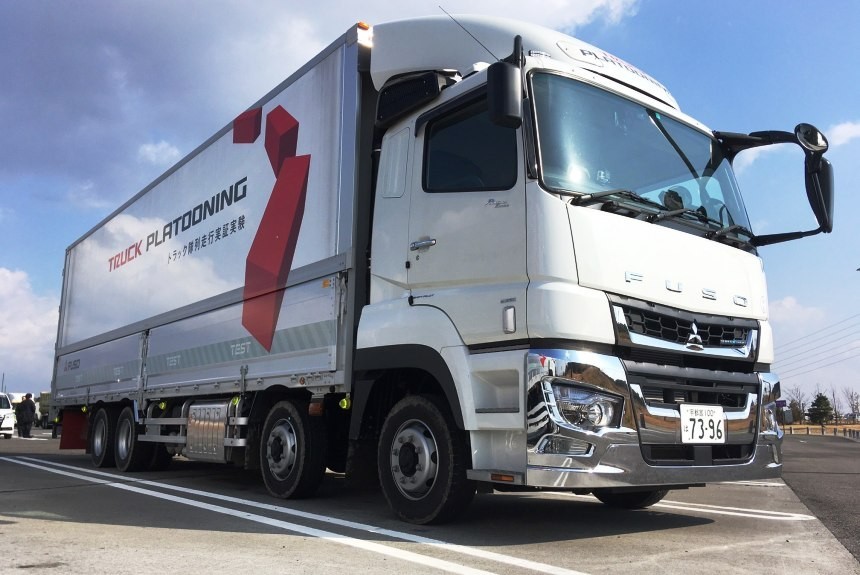 Платонинг-сан: на японских грузовиках тестируют автопилот