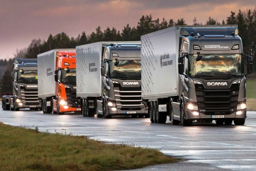 Европлатонинг: Scania испытывает автопилот