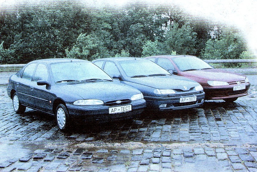 По два литра на брата: хэтчбеки Ford Mondeo, Renault Laguna и седан Peugeot 406