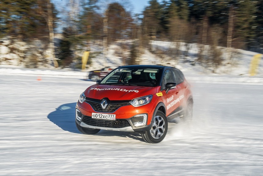 Renault Duster, лед и раллийные шины: зачем ездить боком на утилитарном кроссовере?