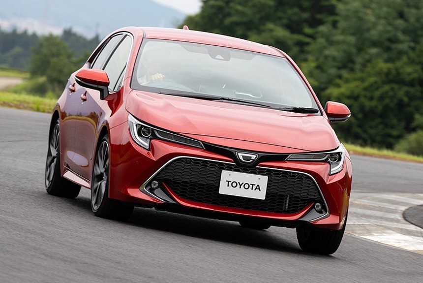 Новый хэтчбек Toyota Corolla: дебют в Японии