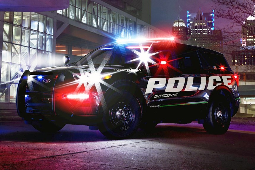 Новый Ford Explorer засветился в полицейском обличье