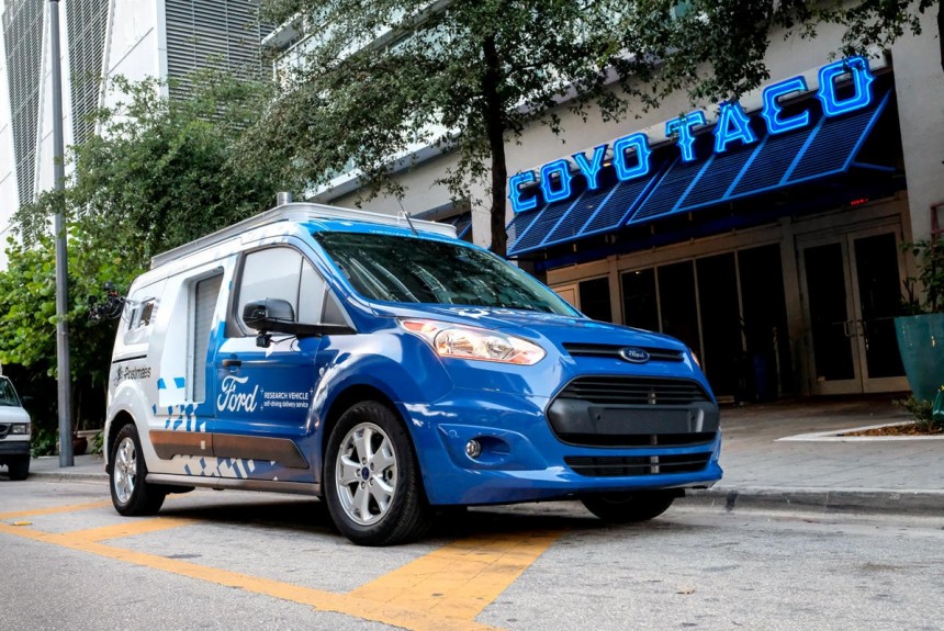 Ford разрабатывает беспилотный фургон: в Майами испытывают его прототипы