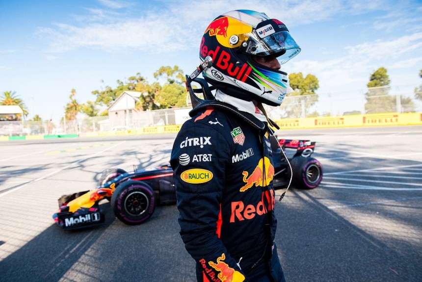 Трансферный шок. Зачем Даниэль Риккьярдо ушел из Red Bull в Renault?